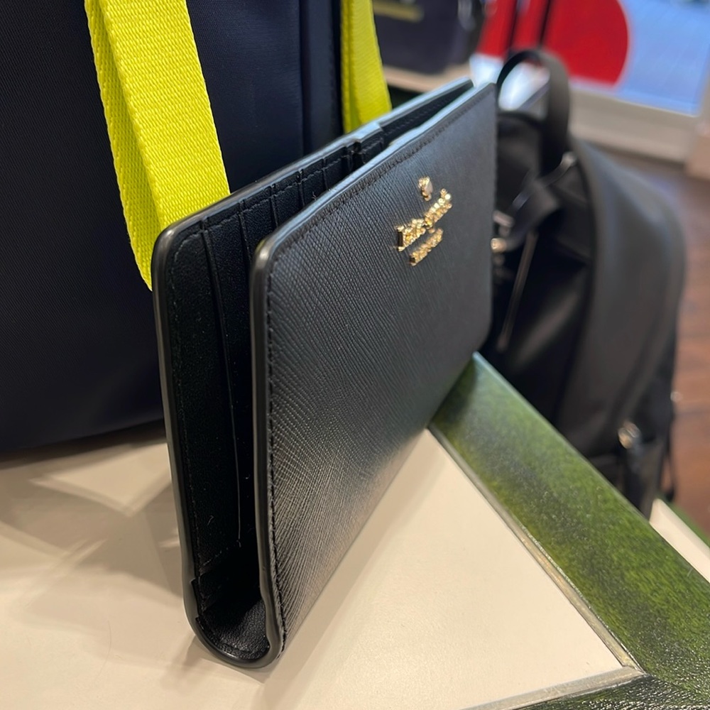 Kate Spade Madison Large Slim Bifold Wallet
Black 
NWT - Picture 6 of 16